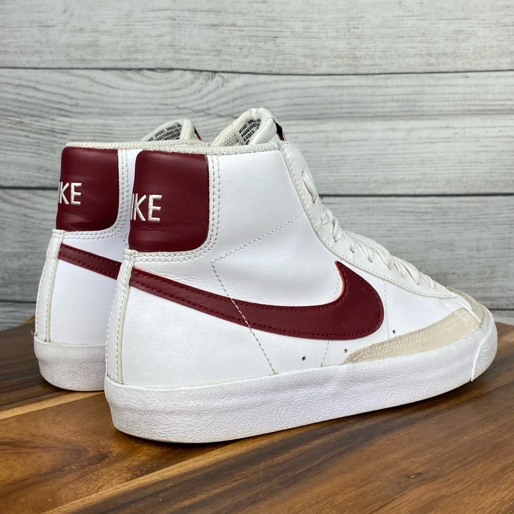 Nike Blazer Mid 77 White Team Red Burgundy Sneaker DA4086-102 Women’s Size 7.5